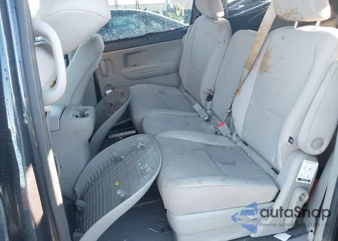 2016 Kia Sedona Lx z USA, uszkodzony, nr VIN KNDMB5C12G6090675